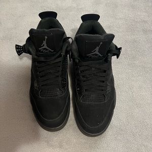 Jordan 4 “Black Cats”